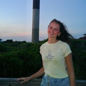 Meet your Posher, Lydia